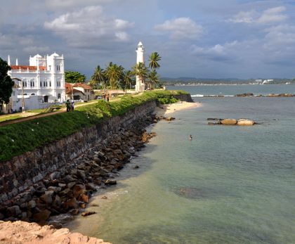 galle-fort-with-mosque-and-lighthouse_orig